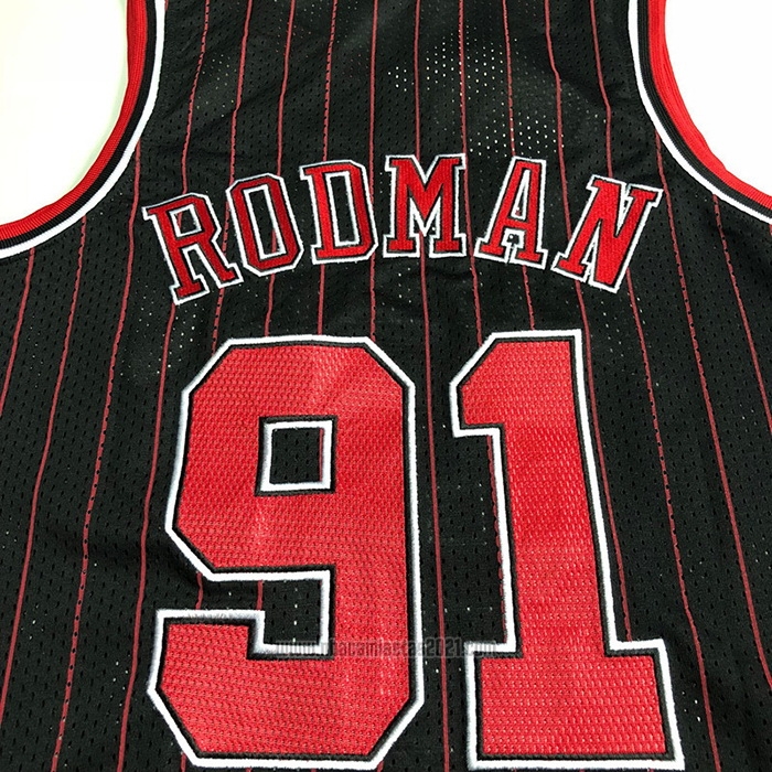 Camiseta Chicago Bulls Dennis Rodman #91 Mitchell & Ness 1996-97 Negro